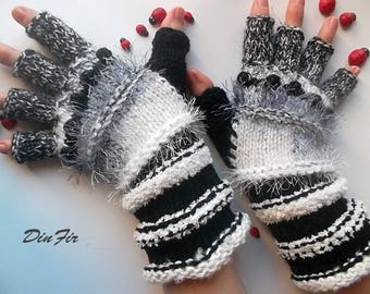 Women Size M Ready To Ship OOAK Half Fingers Wool Mohair Accessories Mittens Wrist Warmers Gloves Winter Hand Knitted Striped Arm Gray 102