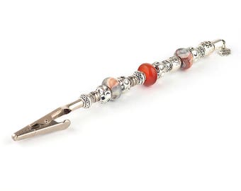 Bracelet helper tool, Bracelet buddy, Bracelet assistant, Bracelet fastener, Bracelet accessory, Bracelet holder, Agate bracelet helper