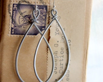 Strung-Out guitar string hammered teardrop earrings
