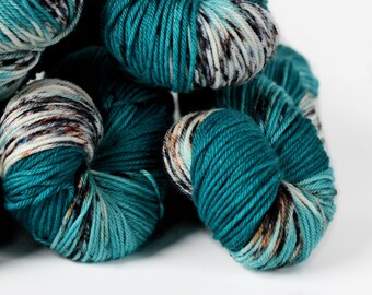BADLANDS 245 yards/ Posh DK Yarn/ superwash merino 4 ply speckle dyed