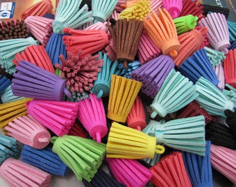 20 Assorted color mini tassels, faux suede leather tassels, faux leather string Tassles, tassels for jewelry, suede tassel pendants 30x12mm