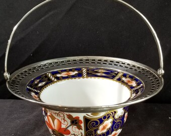 Royal Crown Derby 2451 Traditional Imari Sterling Rim Basket Butter Tub