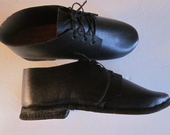 handmade childrens shoes, unworn from old nauvoo, mormon community, all leather shoes