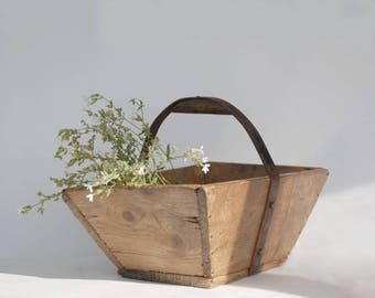 Wood Basket, Farmhouse Decor Wooden Basket, French Country Kitchen, Rustic Storage, Laundry Decor.