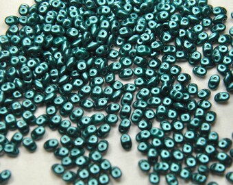 Super Duo Czech pressed glass beads 2.5x5mm pastel chrysolite 10g about 150 beads