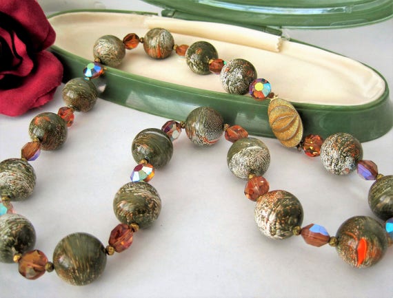 Green Swirl Bead Necklace, Topaz AB Crystals, Gold Tone Clasp