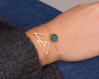 Triangle Bracelet, Geometric Bracelet, Gold Bracelet, Gold Layered Bracelet, Delicate Bracelet, 14k gold filled Bracelet,Bridesmaid Bracelet