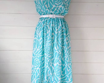 Vintage Retro Summer Dress in Mint and White. Large Collared White and Turquoise Vintage Dress. Vintage Patterned Size 12 Lightweight Dress.