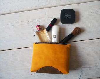 Leather Makeup bag, Leather Make up Bag, Cosmetic bag, Leather Zipper Pouch, Makeup bag, Leather Pouch, Leather Toiletry bag, Make up bag