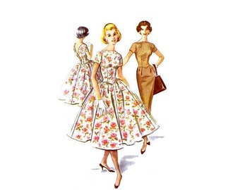 SALE 1950s V-Back Slim or Full Skirt Dress McCalls 4123 Vintage Sewing Pattern Size 13 Bust 33