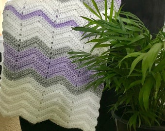 Crochet/Knit/Handmade Chevron Baby/Crib Blanket - Lapghan
