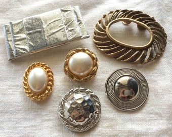 Shoe Buckles Clips Vintage Single Assemblage Inspiration Repurpose Altered Art Found Items Destash