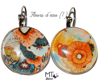 Mismatched earrings "blooms"