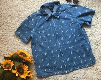 Vintage Denim Zip-Up//90's Style Vintage//Floral Denim Shirt