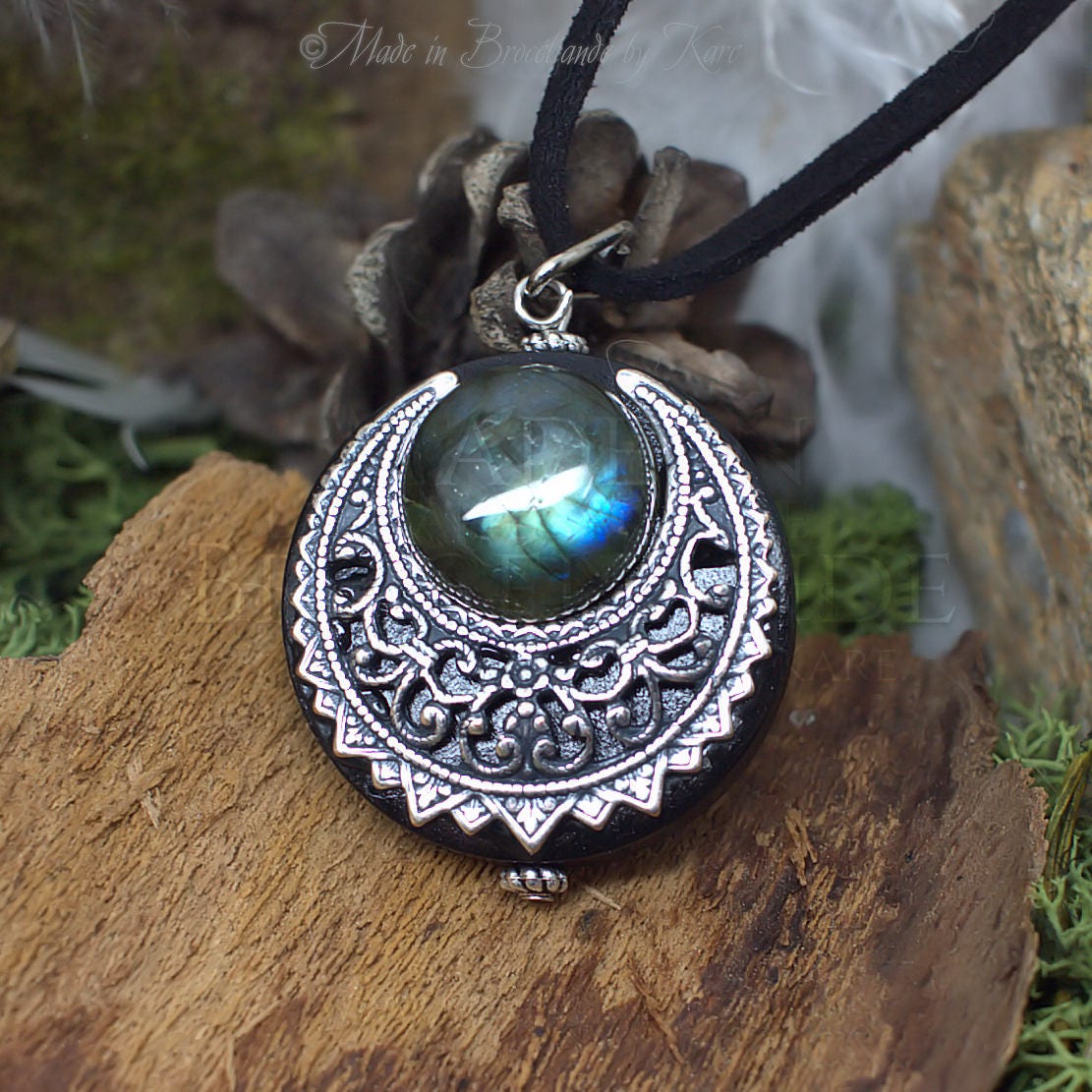 Amulet Protection Necklace Pendant Lleuad