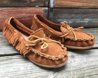 MINNETONKA Vintage Brown Suede Leather Fringe Loafers Moccasins Women's 6B