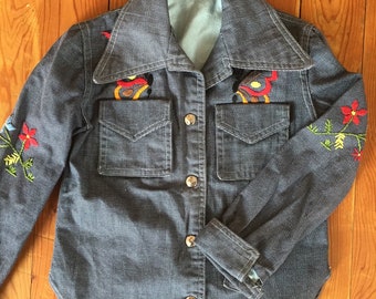 Vintage 1970s Handmade Embroidered Blue Denim Jean Jacket Size 5T