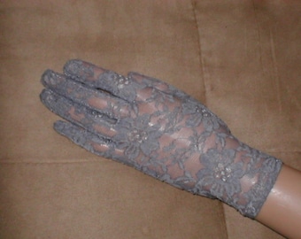 Vintage GREY Lace wrist-length Gloves
