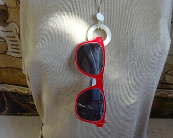 Sunglasses with White Pearl Necklace
