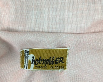 Vintage 1960s/1970s Hobnobber pink button up short sleeve blouse
