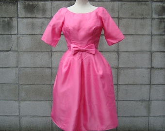 1960s Dress pink party dress