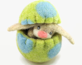 Felt Easter Bunny in an Easter Egg - Easter Decoration - Easter Gift - Easter Egg Ornament