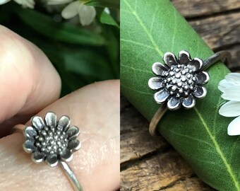 Sunflower Stacking Ring - Made To Order In Your Size