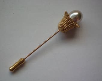 Fabulous Faux Pearl Flower Stick or Lapel Pin - 5228