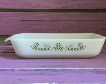 Vintage Retro Glassbake Heavy White Milk Glass Rectangle Baking Casserole Dich Pan Avocado Green Daisy Floral Design on One Side -Marked 427