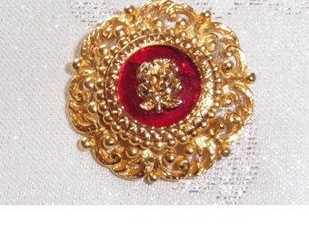 Vintage round Gold Plated Brooch.