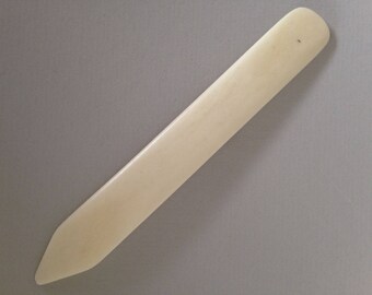 Bone, folding and burnishing tool this toolis designed for creasing folds in paper but also make a great burnishing tool
