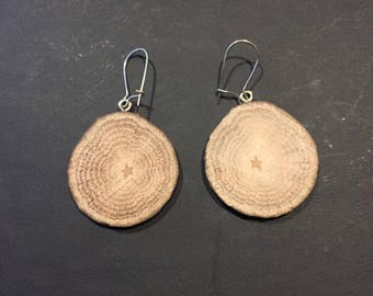 Earrings made of hardwood (oak)
