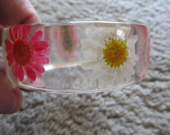 Vintage Floral Resin Bangle