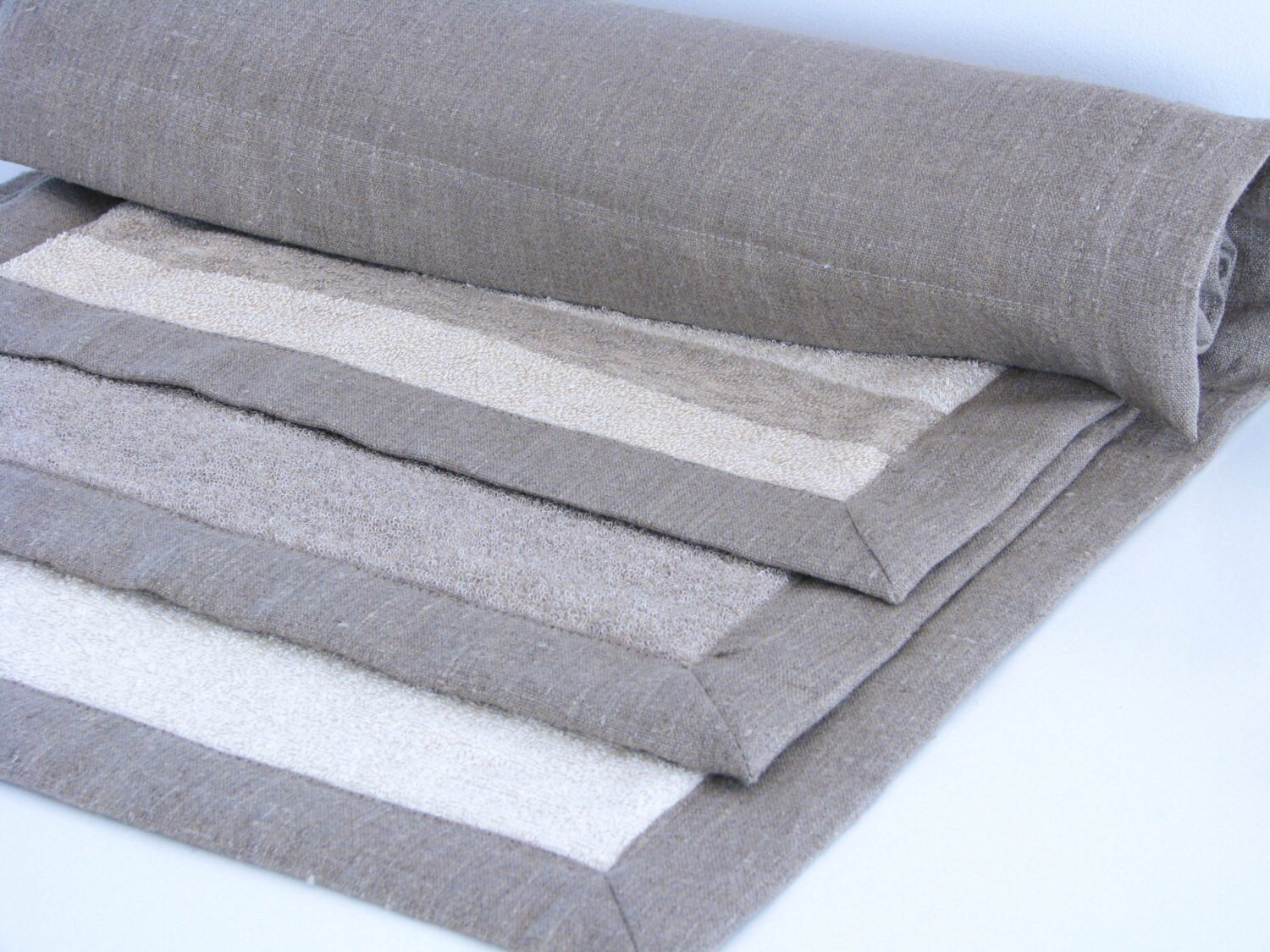 Linen Terry Bathmat / Bath Rug / Soft / Ivory / Striped / Dark