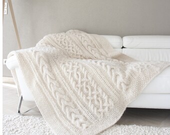 PLAID / BLANKET / THROW - 3 Colors - Afghans throws - Ripple Afghan - Cable Afghan
