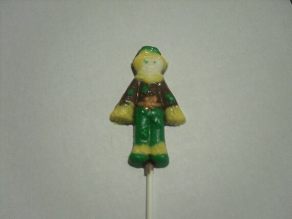 A dozen scarecrow pops