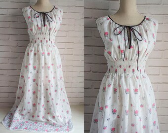 70s Light Night Gown - Italian Vintage 70s - Small Size Night Gown