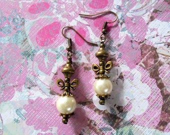 White Pearl Earrings with Bows (3760)
