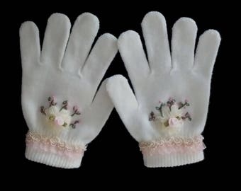 Little Girls Victorian Style Embroidered Winter Fashion Gloves - One Size