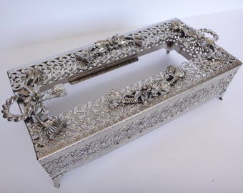 Fleuri Hollywood Régence ton argent métal sur pied couvercle de la boîte décorative tissus
