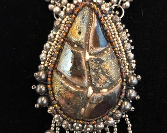 Maku Raku Pendant Fancy Chain
