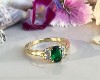 20% off-SALE!! Emerald Ring - May Birthstone - Slim Ring - Gold Ring - Gemstone Ring - Faceted ring - Tiny Simple Jewelry - Green Ring