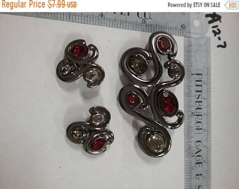 10%OFF3DAYSALE Vintage used Black toned brooch and earring set