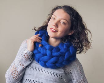 Blue wool cowl, merino scarf, navy chunky scarf, super chunky knit, warm winter cowl, Christmas gift, gift for her