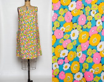 vintage 1960s maternity dress | colorful mod floral print tent dress | 60s jumper with pockets