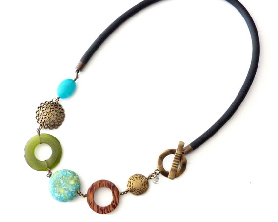 Short boho necklace, Short modern necklace, Short bold necklace, Bold necklace,Green turquoise necklace, Rubber necklace, Boho jewelry