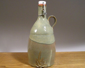 Handmade , Stoneware , Pottery , Flip Top , Craft Beer , Growler , 56oz , Craft Beer Growler.