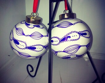 Pair of Hand-Decorated Purple and White Zentangle Christmas ornaments