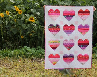 Heart patchwork quilt - 'Big Love' - modern baby quilt, kids quilt, crib quilt, girls quilt, wall hanging, nursery decor, playmat, Valentine
