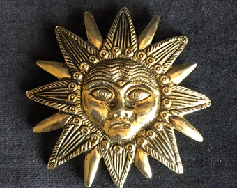 Vintage Castlecliff Sun Brooch